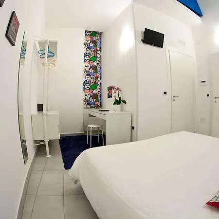 Behouse And Breakfast Guest house 3*